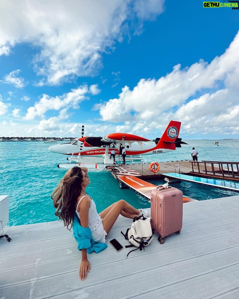 Aakriti Rana Instagram - My first time on a sea plane! Such a tiny cute plane haha. Moving to a new luxury resort in Maldives today! ❤️ Which is your favourite resort? Comment below. #aakritirana #seaplane #visitmaldives #maldives #travel #travelblogger #indiantravelblogger #wanderlust