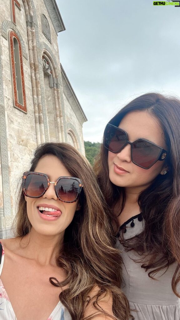 Aakriti Rana Instagram - So happyyyy togetherrrr ❤️🤣 TAG your friends if you can relate 😀😀 We are in Antalya, Turkey for a few days. Absolutely loved exploring the streets of the Old Town here. Every corner is so so pretty! Have you been to Antalya? #aakritirana #parichoudhary #antalya #oldtown #oldtownantalya #travel #bff #bestfriends #travelblogger #indiantravelblogger #turkey #love