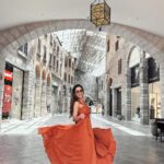 Aakriti Rana Instagram – Check out the Outlet village in Dubai. They have crazy discounts on luxury brands. Some brands had upto 90% off here! Also, I loved the whole European vibe here. SAVE it for your next trip! 

Tag someone you would go here for shopping with 😀

Outfit from @ordinaree.in 

#aakritirana #outlet #outletvillage #dubai #dxb #shopping #luxury #dubailife #travelblogger #indiantravelblogger #reelsinstagram #luxurybrand #ootd Dubai, United Arab Emirates