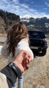 Aakriti Rana Instagram - Well he really meant it. Covered 14,000 kms in 3 months. Tag someone you wana do this with! ❤️ P.s Where should we plan to go next when he is back? 😀 #aakritirana #aakritiandrohan #thar #mahindrathar #reelsindia #travelblogger #incredibleindia #india #couplevideos #indiantravelblogger #reelsinstagram #roadtrip