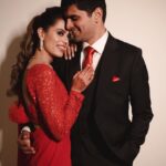 Aakriti Rana Instagram - Mr. And Mrs. ❤️ We had a get together after the wedding in Manali and enjoyed a wonderful dinner together. Wore this beautiful customised slit saree from @shauryasanadhyalabel styled with a diamond jewellery piece my mom kept for me. Thank you for this @shauryasanadhya ❤️ 📸 @believecollective Makeup and hair @priyankaguptamakeupartist #aakritiandrohan #aakritigetsanchored #newlyweds #mrandmrs #couplephotography #indianwedding #saree #indianwear Manali, Himachal Pradesh