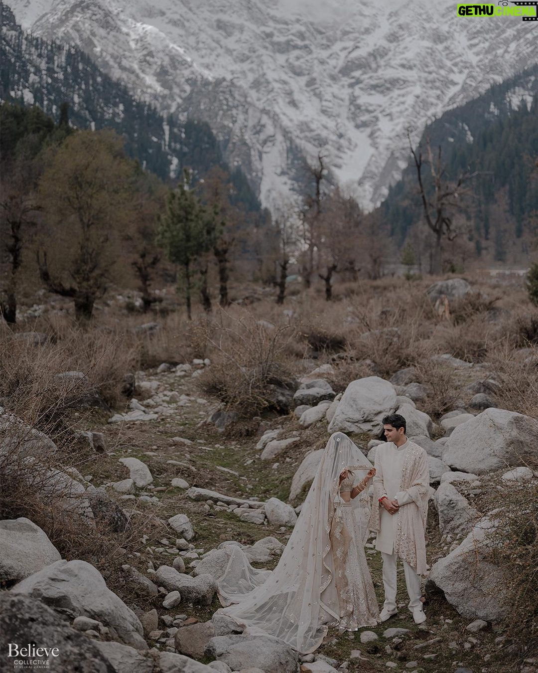 Aakriti Rana Instagram - Hello Husband! Ready for a life full of adventures? ๐๏ธ Photography: @believecollective Our Outfits: @abhinavmishra_ Jewellery: @paisleypopshop Makeup and hair: @priyankaguptamakeupartist #AakritiGotAnchored #aakritiandrohan #wedding #manali #happilyeverafter #mountainwedding #himachal #travel #shaadi #indianwedding #weddingphotography Manali, Himachal Pradesh