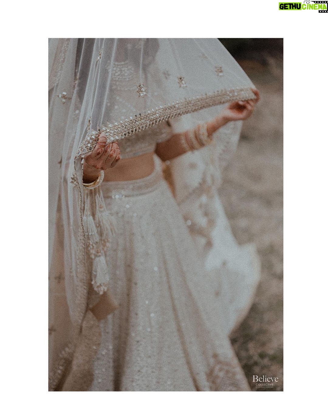 Aakriti Rana Instagram - As I got ready for my big day, I felt so grateful to be surrounded by my closest friends who’ve seen me through my highs and lows and I hope that they will remain a part of my life as I grow old and grey. Cheers to my beautiful bridesmaids ❤️ @aadhyab @shauryasanadhya @simranchoudhary_ @dikshavohra @iparichoudhary and Rianna Photography: @believecollective Our Outfits: @abhinavmishra_ Jewellery: @paisleypopshop Makeup and hair: @priyankaguptamakeupartist #AakritiGotAnchored #aakritiandrohan #wedding #manali #happilyeverafter #mountainwedding #indianwedding #weddingphotography #bridesmaids Manali, Himachal Pradesh