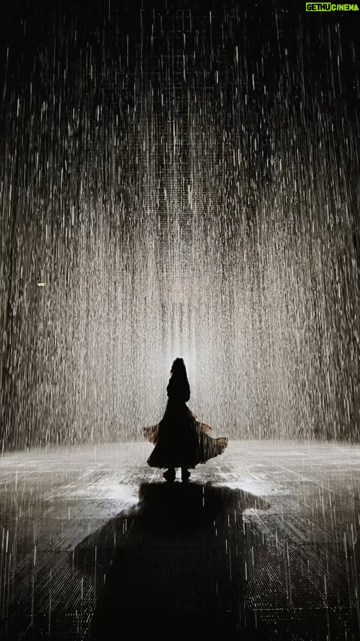 Aakriti Rana Instagram - Rain Room in Sharjah is so unique! It’s an artist-designed permanent space. You walk into a dark room with rain continuously falling but you don’t get wet! Can you guess how? The entree fee is 25 AED and you get to spend 15 mins here. Please pre book in advance as the installation isn’t always available for walk ins. Outfit: @ordinaree.in @Visit_SHJ @thinkstrawberries #aakritirana #rainroom #sharjah #rainroomsharjah #photographyideas #rain #photoshootideas #hiddengem #visitsharjah #mysharjah #welcometosharjah #shj #partnership #travelphotography Rain Room Sharjah