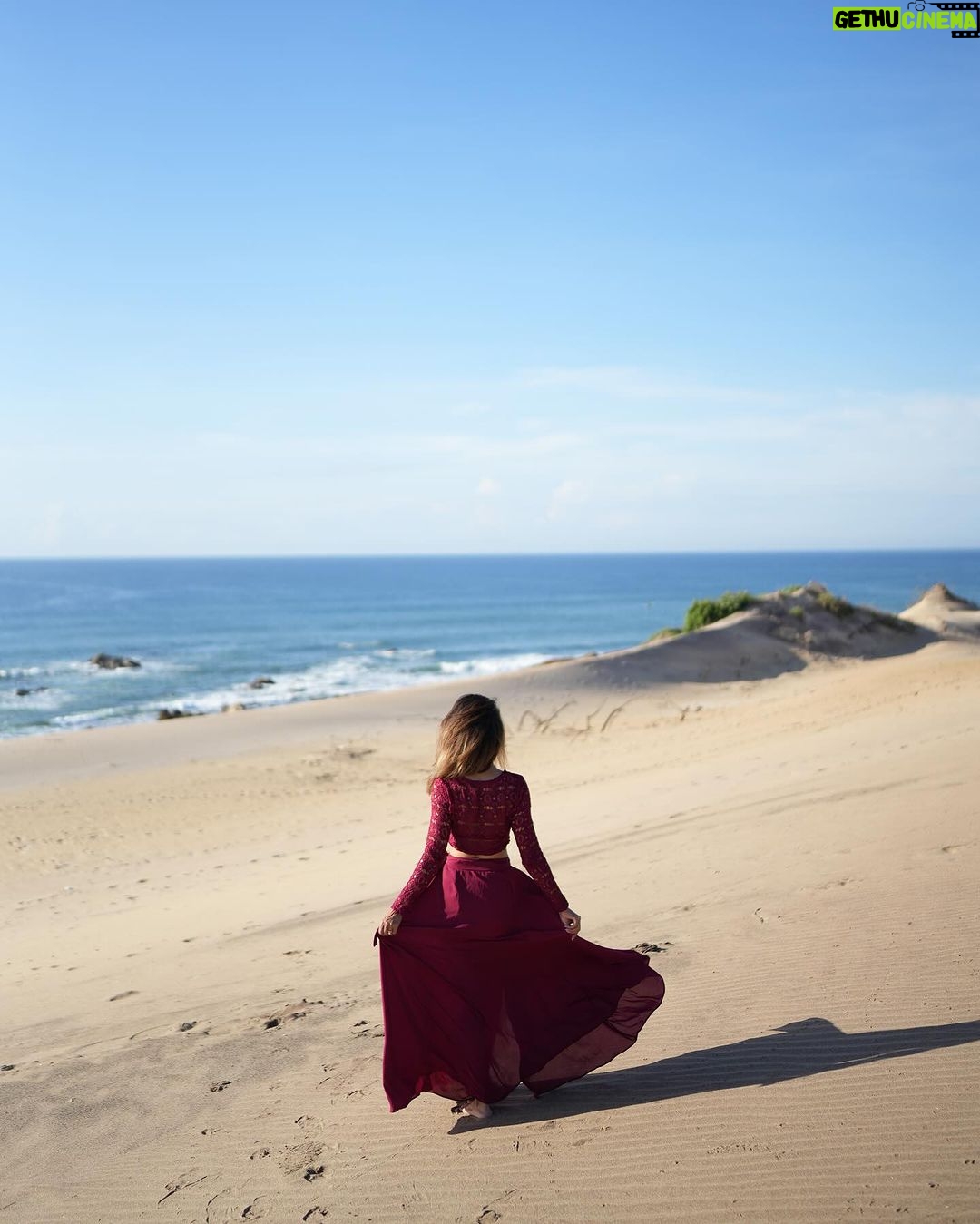 Aakriti Rana Instagram - Sri Lanka photo dump! 💁🏻♀️ Had a wonderful mini vacation in Sri Lanka with @hiltonyalaresort. Had amazing food, enjoyed our private pool, went for a safari and chilled with cocktails at the beach ❤️ @hilton @communicate_india #collab #aakritirana #srilanka #yalanationalpark #travelblogger #indiantravelblogger #photodump