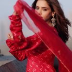 Aamna Sharif Instagram - ♥️ . . . . . . . . . . In @drzya_ridhisuri 📷 @karanhenry Makeup @stheticbyshivani Hair @sankpalsavita Jew @gehnajewellers1 Styled by @shrushti_216