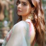 Aamna Sharif Instagram – Duniya ko bhool kar
Tere hi khwaab bune….

#reelsinstagram #reels