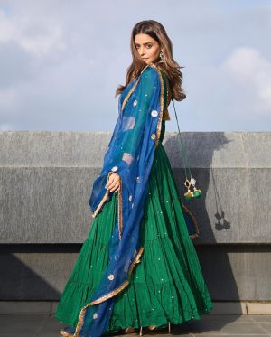 Aamna Sharif Instagram - हरा रंग….