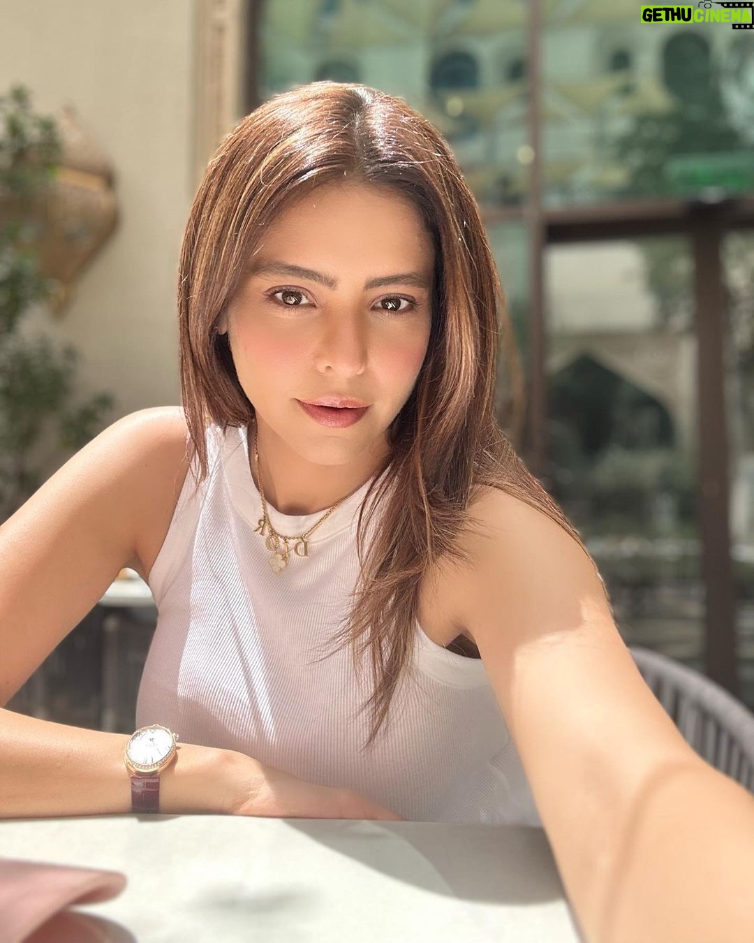 Aamna Sharif Instagram - White is my fav 🤍