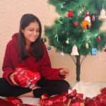 Aarohi Patel Instagram - The reason I love Christmas mornings ✨🌲 We missed you hereee @aartivyaspatel @iamsanjanaa_12 🥺