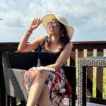 Aarthi Subash Instagram - I don’t strive to be perfect because that sounds more harmful than helpful. | strive to improve & feel great when I realize I have 💯 . #vaccation #vaccationmode #goodtimes #happydays #aarthisubash JENDELA BALI "The Panoramic Resto"@ GWK "Cultural Park"