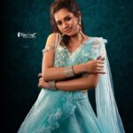 Aarthi Subash Instagram - 💎 MUAH- @page3salonalwarpet Outfit - @diademstore.in Jewelry- @new_ideas_fashions Styling- @sushma_subramaniyan Photography- @stagecraft.photography Images Retouched by- @thejan__ Location - @vybn_studio Chennai, India
