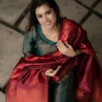 Aarthi Subash Instagram - கண்மணியே.. Costumes - @ivalinmabia Photographer - @camerasenthil Makeup - @rajalakshmi_bridalmakeup Hair - @monisha_makeupartist Shoot Organized by @rrajeshananda #aarthisubash #suntv #suntvanchor #suntvserial #modelling #southindian #salwarsuits #photoshoots #trendingsongs Chennai, India