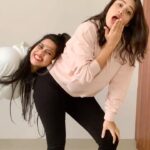 Aarthi Subash Instagram – My twin ❤️‍🔥 
.
#rajaranimovie 
#kollybgm #tamilyshares #instatamil #tamilsongsofficial #kollywoodsongs #tamilbgms #tamiltrending #malluactor #mollywood_cap💯 #mollywoodactor #tamilbgm #tamilsong #malayalammovie #tamilactor #tamily #kollywoodactor
#tamilshares