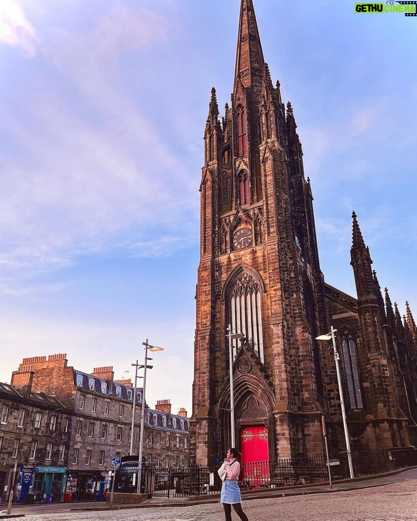Aarthi Subash Instagram - Life is like a dream right now! 🫶🏻 #scotland #scotlandtravel #edinburgh #beautifuldestinations #foregintravel #aarthisubash #aarthisubashvlogs #youtuber Edinburgh, Scotland