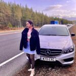 Aarthi Subash Instagram – Our very first day in Edinburgh was spent with this breakdown car 🤦🏼‍♀️ 
#edinburgh #travelblogger #aarthisubashvlogs #aarthisubash #foregintour #happyholidays Carrbridge