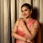 Aarthi Subash Instagram - 💫 Makeover @kalaiartistry Lens @photamora__pictures . #aarthisubash #sareepics #sareedraping #suntv #photoshoot #artist #anchor #modelling Chennai, India