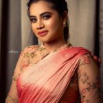 Aarthi Subash Instagram - 💫 Makeover @kalaiartistry Lens @photamora__pictures . #aarthisubash #sareepics #sareedraping #suntv #photoshoot #artist #anchor #modelling Chennai, India