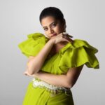 Aarthi Subash Instagram - 🔥 Outfit @dharaniofficialpage mua @makeover_by_andrea lens @james_koushik #aarthisubash #modelling #sareelove #sareestyling #designerblouses #photoshoot #sareephotoshoot Chennai, India