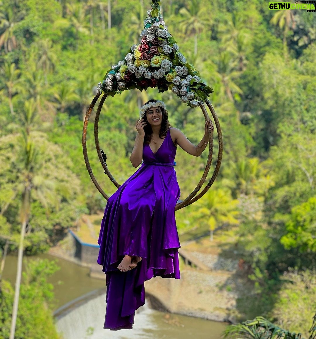 Aarthi Subash Instagram - One of the most surreal moment from the trip 🫧 . #bali #baliindonesia #balitrip #balitravel #aarthisubash #travelphotography #travelgram Bali Swing