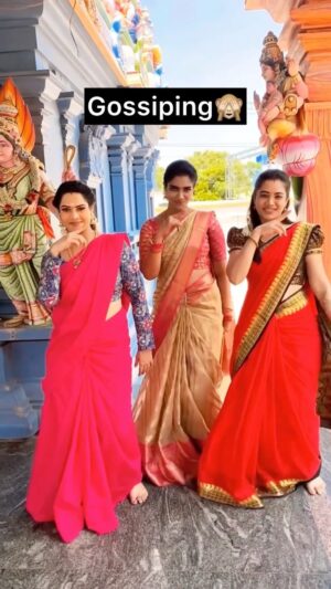 Aarthi Subash Instagram - 🙈🙉🙊
.
#bff #friendshipgoals #trendingreels #dancereels #happyfriends #pandavarillam