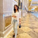 Aarthi Subash Instagram - ✨ . #movienight #popcorn #cinema #filmlover #aarthisubash #happyeveings Forum Vijaya Mall