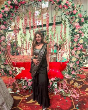 Aashika Bhatia Instagram - #shrish ki wedding🤌🏻💕