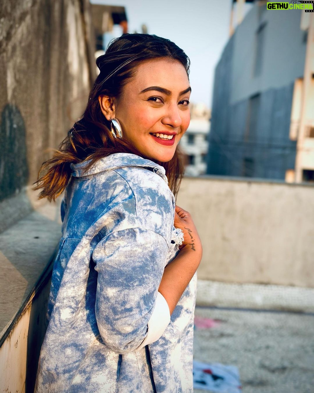 Aashika Bhatia Instagram - Ehehehehhehe