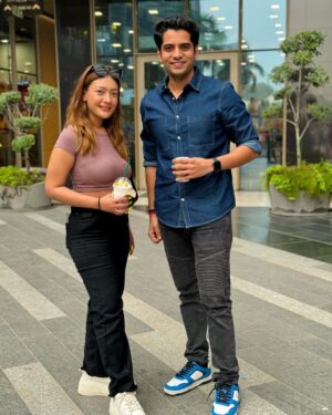 Aashika Bhatia Instagram - Podcast is out now with @_aashikabhatia_ 😍❤️ Jao or dekho youtube par.