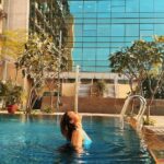 Aashika Bhatia Instagram - Keeping* cool in the pool💙