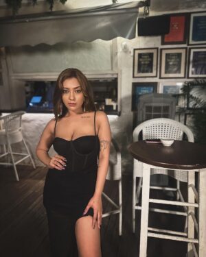 Aashika Bhatia Instagram - Don’t be afraid to stand out from the pack🖤