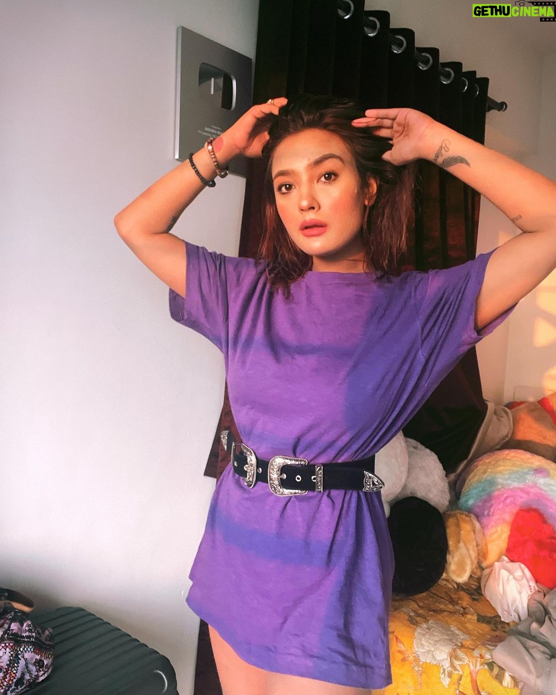 Aashika Bhatia Instagram - "Is it just me, or do I look great in this color?" 💜💜 Mumbai, Maharashtra