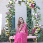 Aashika Bhatia Instagram - Inki Pinki Ponki🩷🌸 📸: @aafat_photography