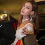 Aashika Bhatia Instagram - Kudiye ni teri vibe🤌🏻🤍 . . 📸: @aafat_photography Outfit: @the_adhya_designer