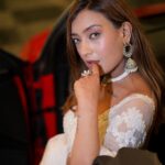 Aashika Bhatia Instagram - Kudiye ni teri vibe🤌🏻🤍 . . 📸: @aafat_photography Outfit: @the_adhya_designer