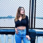 Aashika Bhatia Instagram - Which profile looks best ?💙 Comment below✨