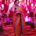 Aashika Padukone Instagram - Radiant in gold, basking in the rosy glow of tradition 💖 #GoldenGrace #ashikapadukone #maariserial #zeetamil #serials #zeetamilkutumbaviruthukal Stylist: @priyareddy_baddigam Makeover: @praneetha_beautymakeover Outfit: @maramsclothing_official Jewellery: @fashioncurvee Photographer: @risshie_photography_ . .