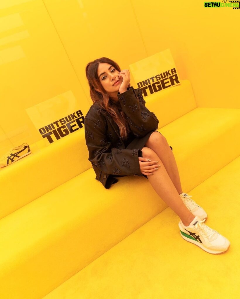 Aashna Shroff Instagram - 48 hours in Milan with @onitsukatigerindia for their SS24 show, after party and re-see! Always an unforgettable experience ⚡️ @onitsukatigerofficial #OnitsukaTiger #OnitsukaTigerIndia #MFW #SS24 #ad