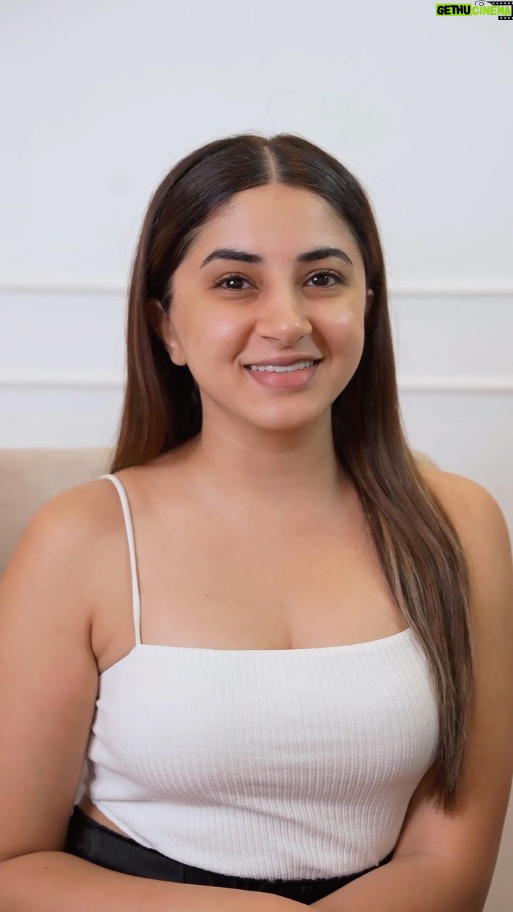 Aashna Shroff Instagram - I’ve dealt with acne for almost a decade now, so when it comes to solutions, trust me when I tell you, I’ve tried it all. While salicylic acid is a great ingredient for acne, it can also irritate sensitive skin. Enter @novologyofficial, with their potent blend of Thymol + Terpineol, that takes care of sensitive skin. I’ve been using the Acne Reduction range, and my active acne has pretty much been taken care of! Clinically proven to reduce active acne in 7 days, without disturbing the skin’s natural microbiome, these skincare heroes are also hypoallergenic and non-comedogenic! Head on over to Nykaa and find the Novology Acne range!🩵 #Ad #Novology #CreatedWithDermatologists #NovologyRegimen