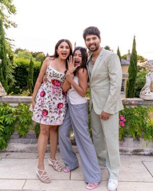 Aashna Shroff Instagram - I still wonder how @armaanmalik pulled this off without me even having the slightest idea. I usually catch on to surprises very easily and still can’t believe how oblivious I was, and I wish someone had given me a heads up (I would have def opted for different shoes and better nails had I known🥲) but I guess that’s what makes this day all the more beautiful. So grateful for you @armaanmalik and all the love we’re surrounded by ❤️

📸 @nathan.d