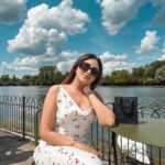 Aashna Shroff Instagram - happiest here 🍓🦢☀️ Hyde Park