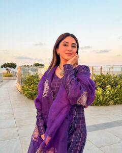 Aashna Shroff Instagram - Eid Mubarak 🌙💜 wearing @pinkcitybysarika
