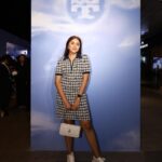 Aashna Shroff Instagram - If you ever wondered what @toryburch heaven looks like, this would be it ☁️🤍 @reliancebrandsltd I fell in love with so many SS23 pieces in the store and pop up, that I may have gone a little overboard 💸 Maybe I’ll film a haul soon? #collab Singapore, Singapore