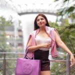 Aashna Shroff Instagram – So excited to be back in Singapore after the longest time, for a very exciting trip with @toryburch 💕 @reliancebrandsltd Changi International Airport, Singapore