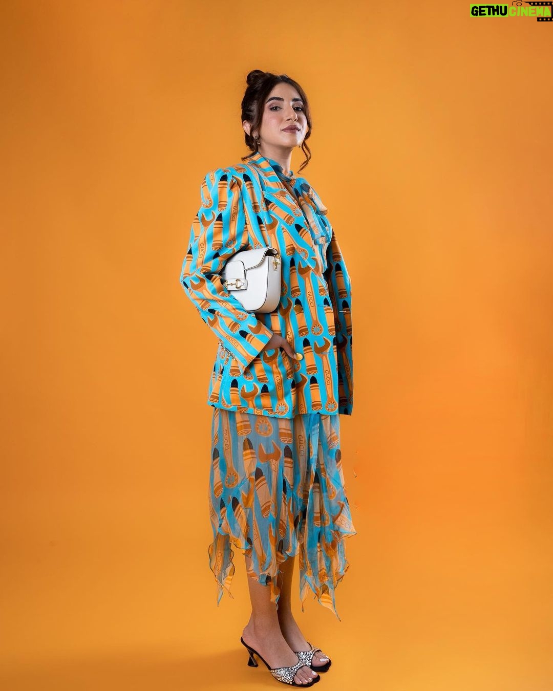 Aashna Shroff Instagram - me and my new Gucci Girl 🧡 #GucciHorsebit1955 @gucci