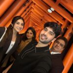 Aashna Shroff Instagram - My kinda ideal weekend; watching my favourite human perform our song live for the first time, some insane food, an amusement park day that turned into an afternoon of shopping, and the perfect end with hot pot and soju 🥰🥰 Singapore