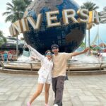 Aashna Shroff Instagram - My kinda ideal weekend; watching my favourite human perform our song live for the first time, some insane food, an amusement park day that turned into an afternoon of shopping, and the perfect end with hot pot and soju 🥰🥰 Singapore