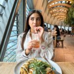 Aashna Shroff Instagram - My kinda ideal weekend; watching my favourite human perform our song live for the first time, some insane food, an amusement park day that turned into an afternoon of shopping, and the perfect end with hot pot and soju 🥰🥰 Singapore