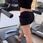 Aasma Sayed Instagram - #gym #once #gymmotivation #workout #workoutvideos #aasma #aasmasyed #aasmali1 🖤 Mumbai - मुंबई