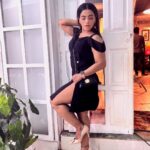 Aasma Sayed Instagram – There was a #🖤 

#online #lookbook 🖤✅ Mumbai – मुंबई